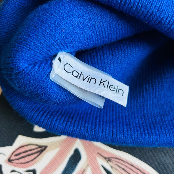 Calvin Klein Women's Foldover-Cuff Royal Blue Beanie & Scarf Set - Picture 4 of 7